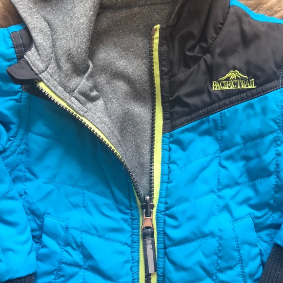 Pacific Trail Reversible Jacket. Infant Size 18m - Picture 2 of 7
